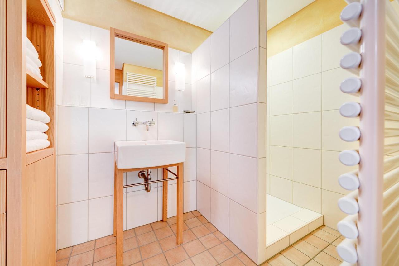 Hotel Gasthof Kreuz Sonntag Экстерьер фото